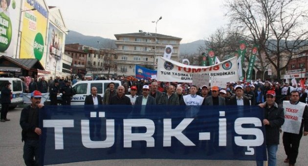 Türk-iş, Kıdem Tazminatı İçin Tabutla Yürüdü