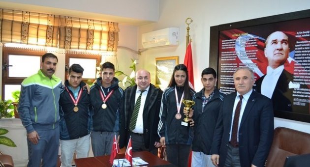 Türkiye 3.sü Boksör Kızdan Haber Alınamıyor