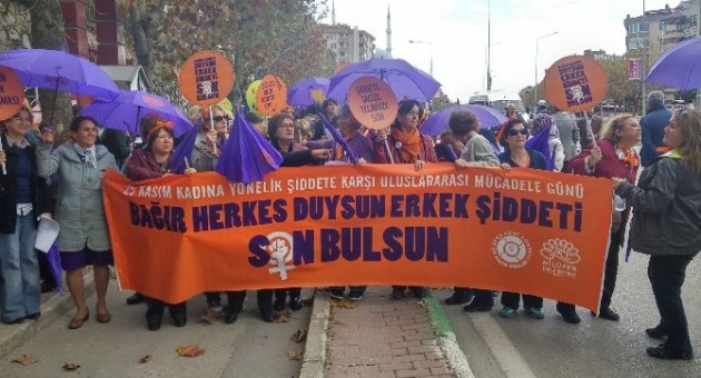 Türkiye’de İlk Kez Bakanlık Onaylı ’kadına Şiddet Olmasın’ Marşı