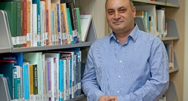 Türkiye’de Yastık Altında 3 Bin 500 Ton Altın Var"