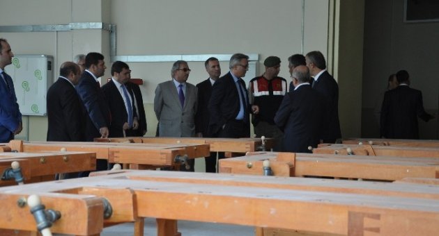 Türkiye’nin En Büyük Eğitim Kampusu Devlet Ve Hayırseverlerce Donatıldı