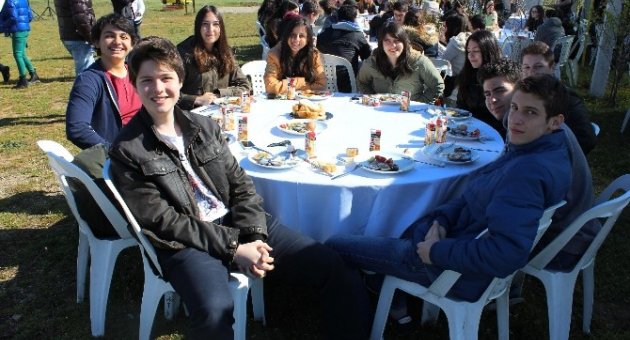 Tut Elimi Edirne Derneği’nden Örnek Proje: "duvarları Yıkalım"