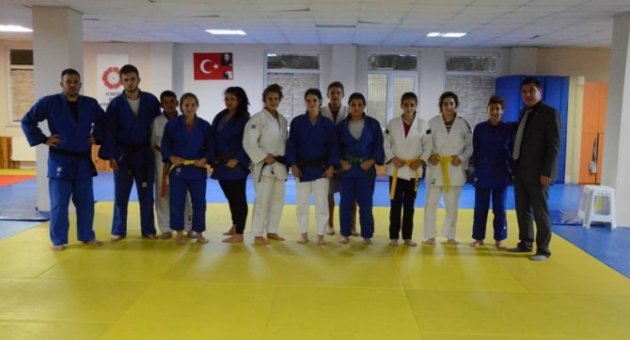 Ücretsiz Judo Kursları Devam Ediyor