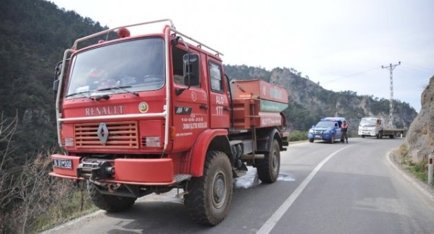 Uçurumda Yanan Araçtan İnanılmaz Kurtuluş