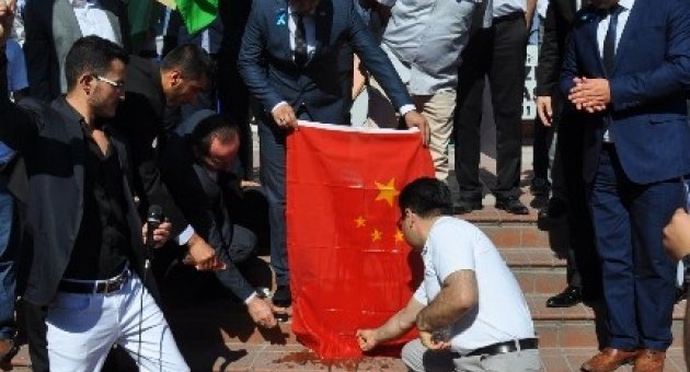 Ülkücüler Tekirdağ’da Çin Bayrağını Yaktı