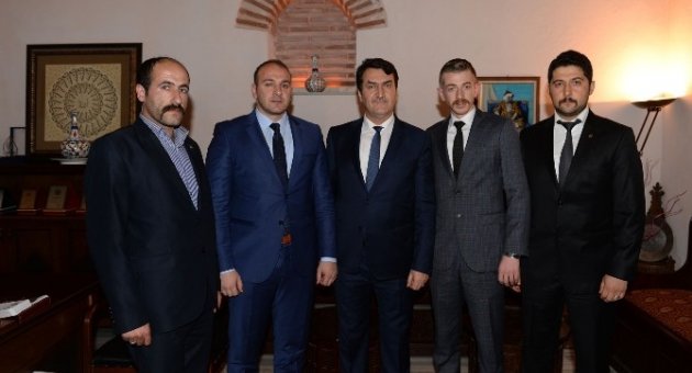 Ülkücülerden Dündar’a Ziyaret