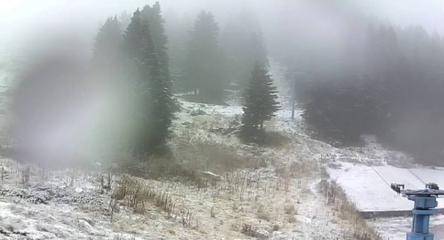 Uludağ’a Mevsimin İlk Karı Yağdı