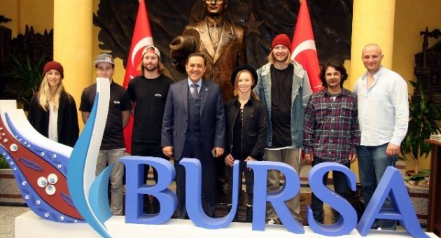 Uludağ’da Snowboard Şenliği