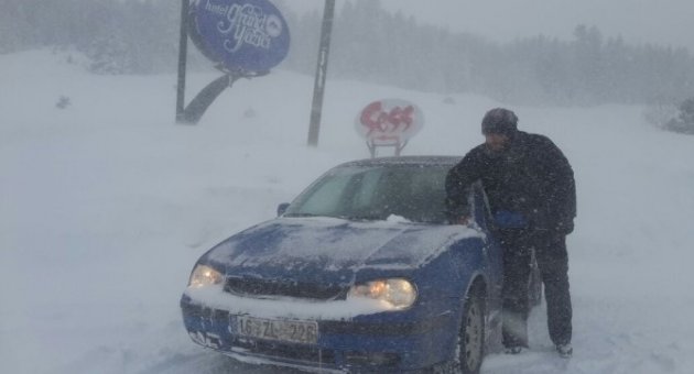 Uludağ’da Tipi Tatilcileri Olumsuz Etkiledi