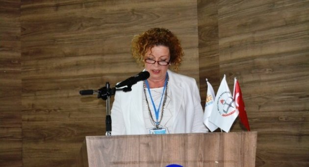Unesco Yolundaki Ayvalık’ta Tarihi Sempozyum Başladı