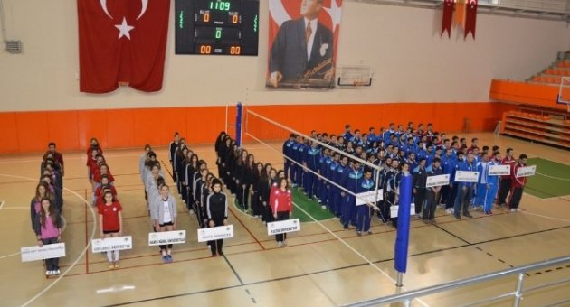 Üniversitelerarası 2. Lig Voleybol Grup Müsabakaları Başladı