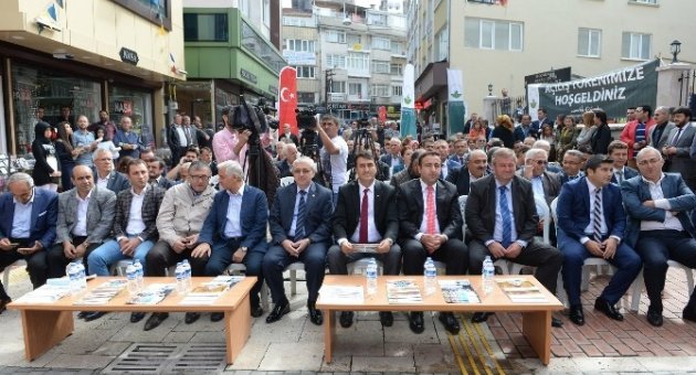 Ünlü Cadde Yenilenen Yüzüyle Hizmete Açıldı