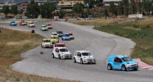 Ünlü Oyuncu Lassa V1’de Kaza Yaptı