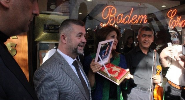Ünlü Sanatçı Edirne’de Yetenek Avına Çıktı