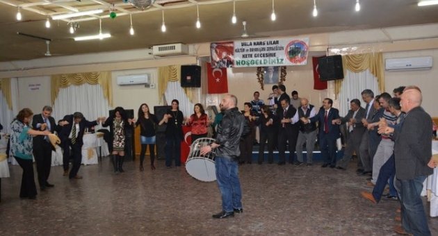 Urla’daki Kete Gecesi’nde Karslılar Bir Araya Geldi
