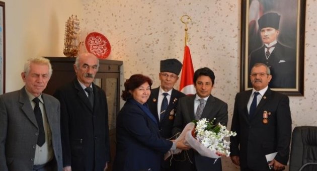 Urlalı Gaziler Kaymakam Demiryürek’i Ziyaret Etti