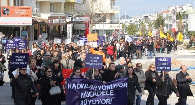 Urlalılar Özgecan Aslan İçin Toplandı