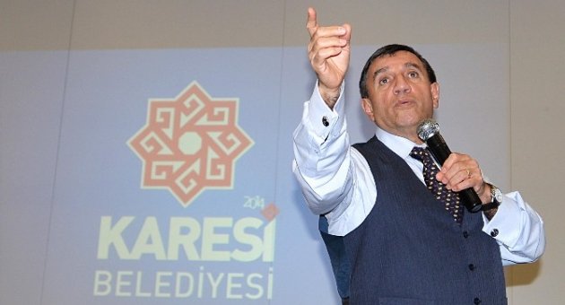 Üstün Dökmen Karesi’de