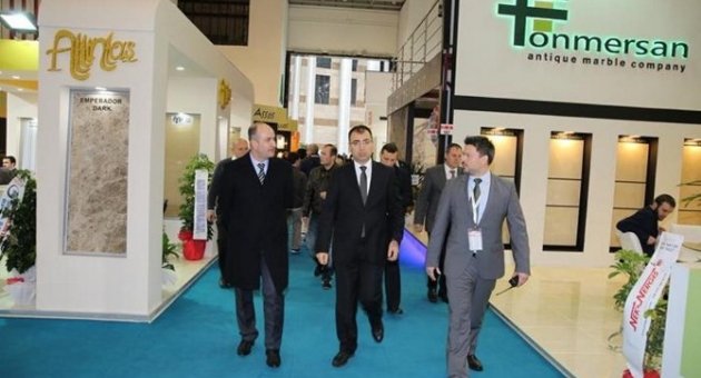 Vali Toprak’tan Fuar İzmir Ziyareti