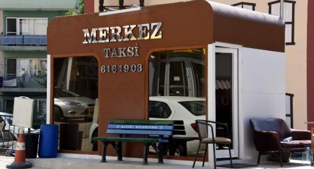 Vatandaşlardan Aliağa’daki Yeni Taksi Duraklarına Tam Not