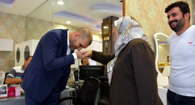 Vekillik İçin Destek İstedi, Başkanlık Teklifi Aldı