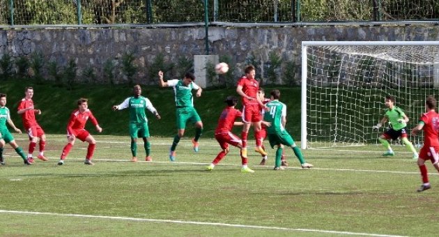 Vitesse’nin Şampiyonluk Kupası Başkan Bakıcı’dan