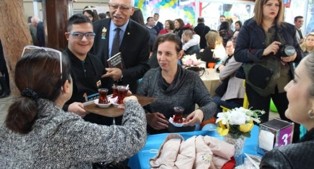 “1 Kromozomun Lafı Olmaz” Dediler, Kafelerini Açtılar