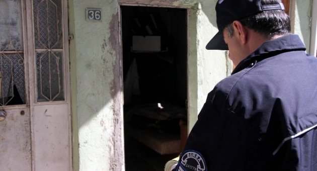 Yalnız Yaşayan Yaşlı Adam Evinde Ölü Bulundu