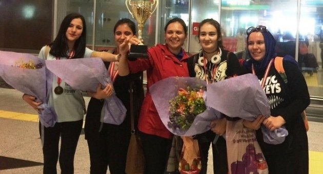 Yamanlar Romanya’dan Dört Madalya İle Döndü