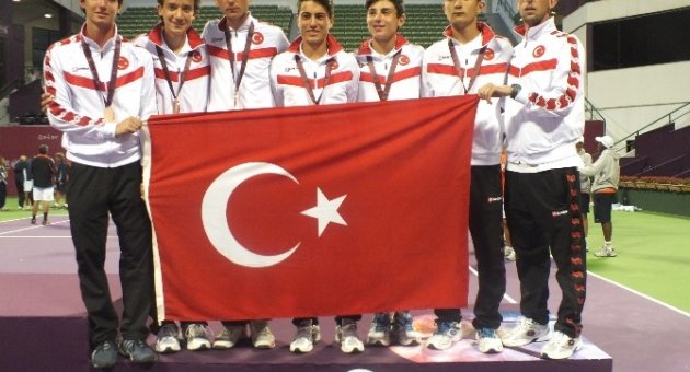Yamanlar Tenis’te Dünya Üçüncüsü Oldu
