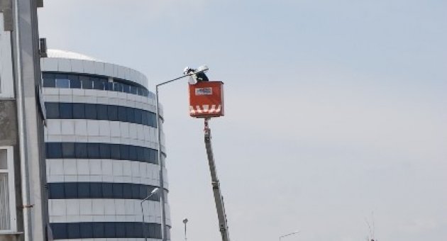 Yanmayan Sokak Lambaları Değiştiriliyor