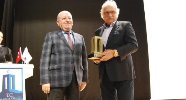 Yavuz Bahadıroğlu Çanakkale’de Konferansa Katıldı