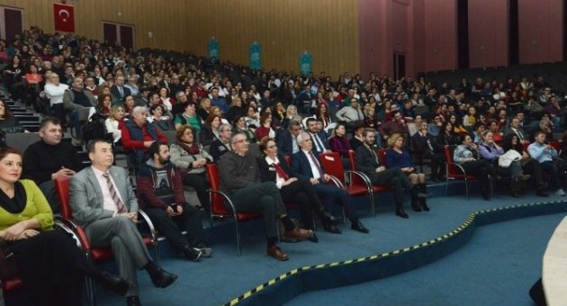 “aykırı Kumpanya” Hem Güldürdü, Hem Düşündürdü