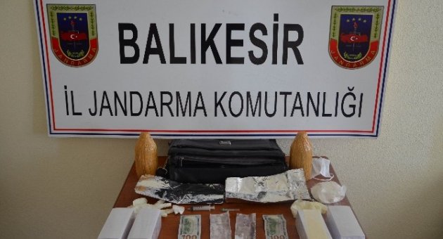 “dolar Üretiyoruz” Diyerek İş Adamlarını Dolandırdılar