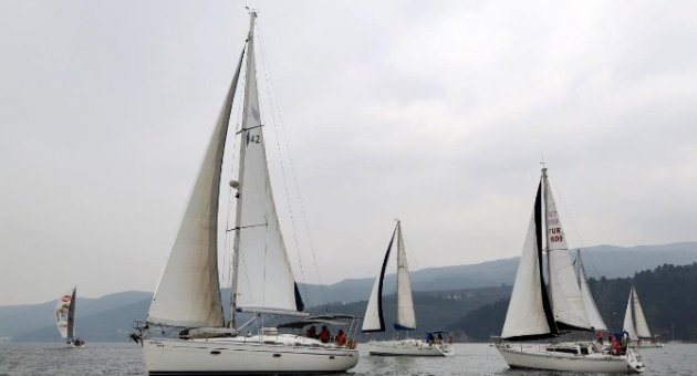 Yelken Yarışlarının Startı Verildi