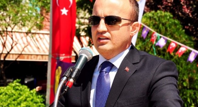 Yeni Kabineye İlk Yorum