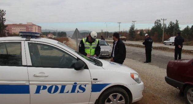 Yenice’de Kış Lastiği Uygulaması