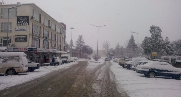 Yenice’de Okullar Bir Gün Tatil Edildi