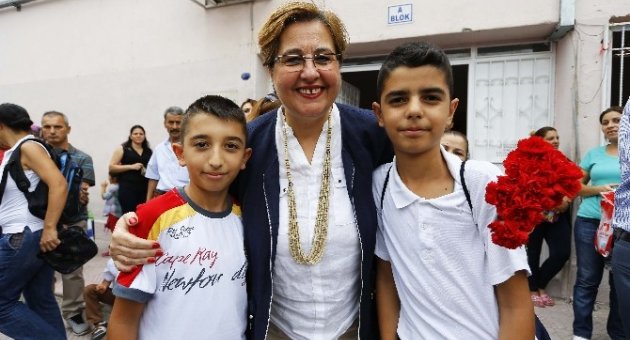 Yenilenen Okullarda İlk Ders Heyecanı