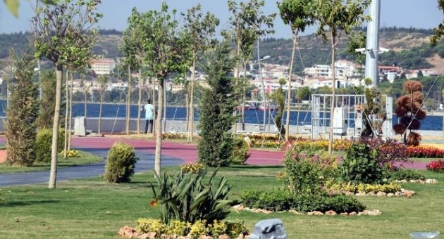 Yeşil Alan Çalışmalarıyla Aliağa’nın Çehresi Değişti