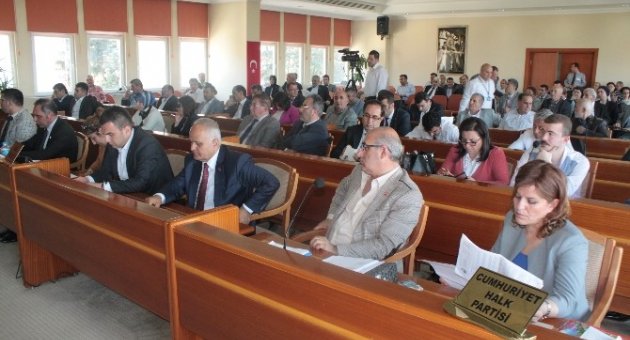 Yıldırım Belediyesi’nden Muhtarlara Aylık 300 Lira Yardım