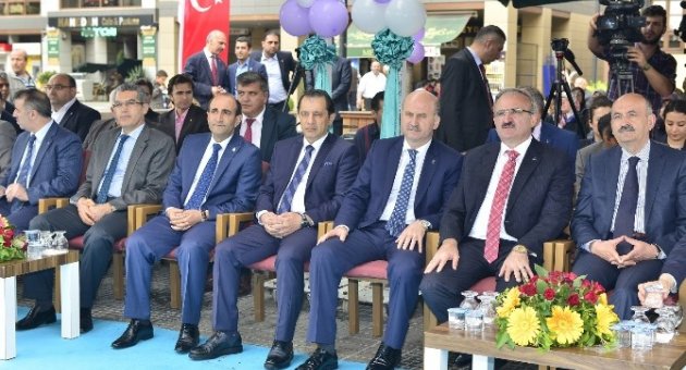 Yıldırım’da Erguvan Bayramı