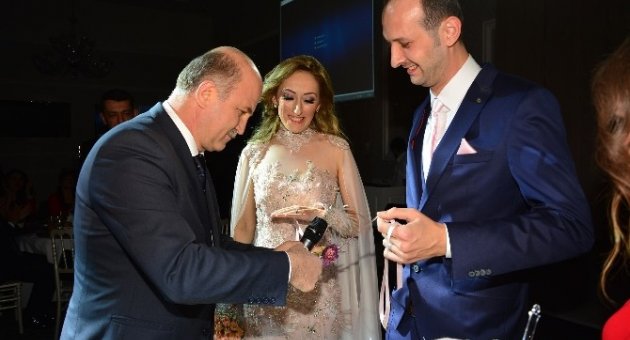 Yoğurtçu Ve Sevinç Çiftinin Mutlu Günü