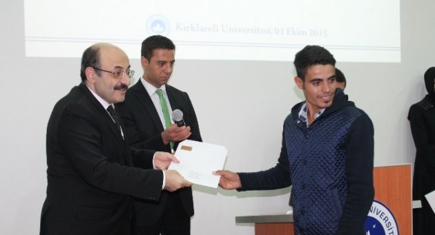 Yök Başkanı Prof. Dr. Yekta Saraç Kutlama Mektuplarını Teslim Etti