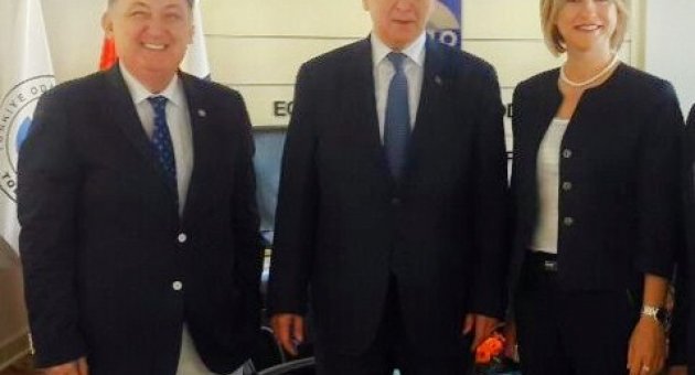 Yönetim Danışmanlığı Zirvesi İlk Kez İzmir’de Düzenleniyor