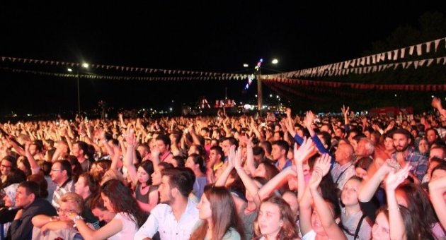 ‘Sultan Süleyman’ ve ‘Gel’ adlı şarkıları