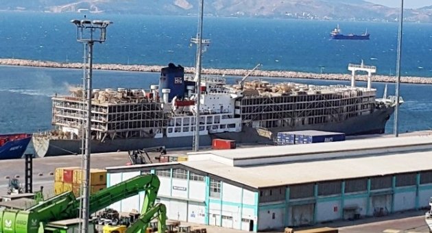 Yüzen Ahır Yine Bandırma’da