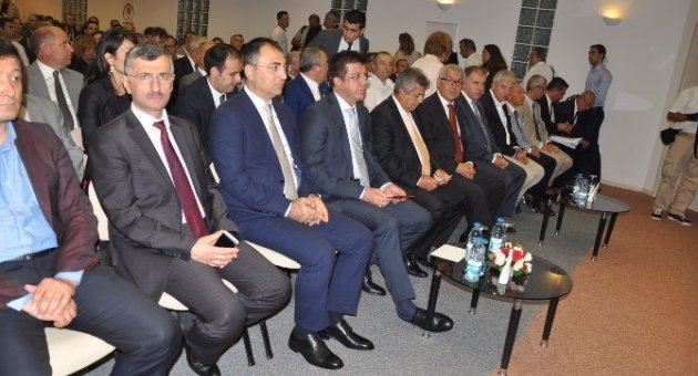 Zeybekci: ’’izmir’i Serbest Bölgeler Şehri Yapalım’’