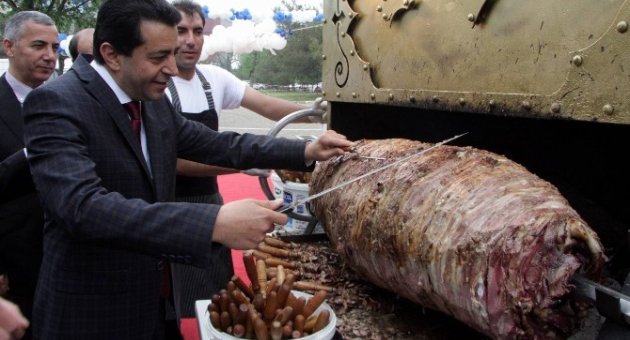Zırhlıoğlu Cağ Döner Kesti