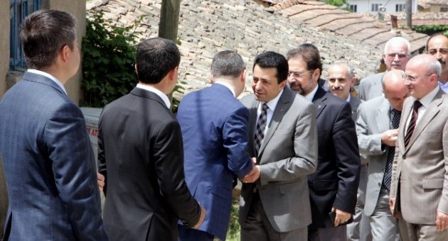 Zırhlıoğlu: "mhp İktidarında Köylüler Tekrar Eski Refah Günlerine Kavuşacak"
